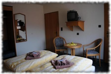 Gasthof Stern Burgsinn Bagian luar foto